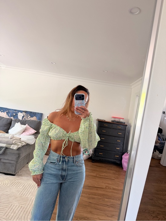 None Tops - Light Green Floral Off-Shoulder Crop Top